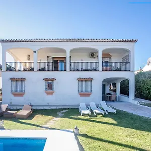 Villa Beautiful 5 Bedroom Villa, Sea Views, Private Pool, Newly Refurbished, Estepona